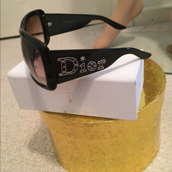 Dior Sunglasses Aventurian authentic gently used - Picture 7 of 7